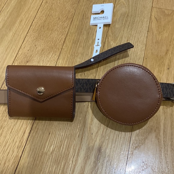 NWT Michael Kors Womens Brown Leather Double Pounch bag on belt. - Picture 3 of 10